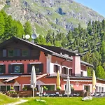 Roseg-gletscher Hotel